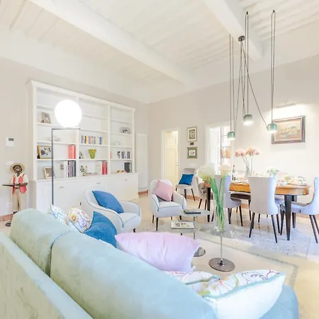 Artful Living In A Noble *